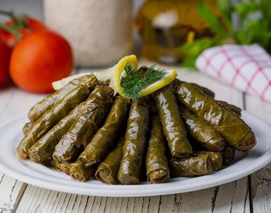 Limonlu zeytinyağlı yaprak sarma